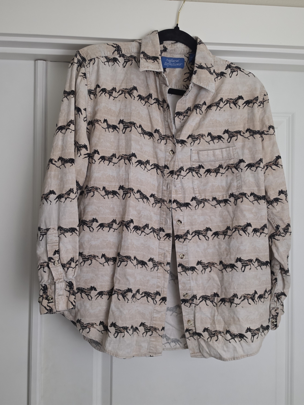 Vintage Natural Reflections Men's Beige Horse Print Button-Up Shirt